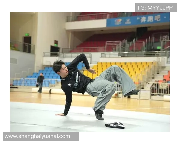 街舞热点：解读重庆街舞队的中路突破